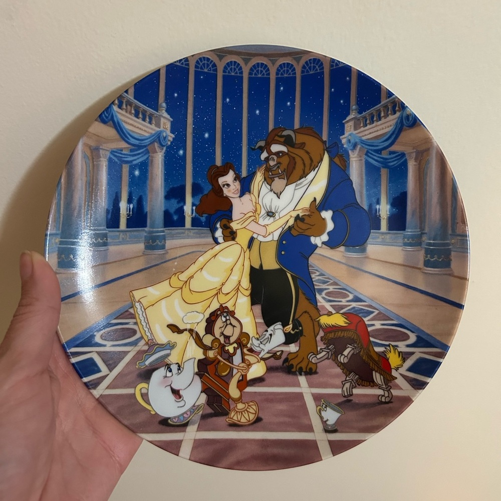 Vintage 1990s Knowles Disney Beauty and the Beast Collector’s porcelain Plate